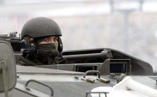 Mediji: Kfor poveæao broj vojnika na Kosovu