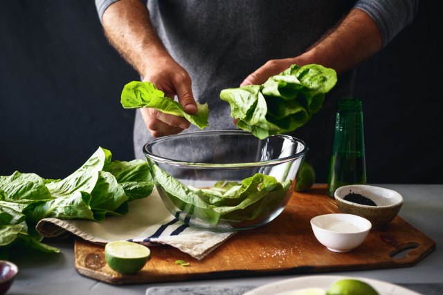 Kako da zelena salata ostane što duže sveža