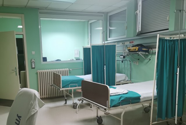 Od osamdeset ljudi samo jedan zaražen: Korona u Moravièkom okrugu posustala, krevet i respiratori prazni