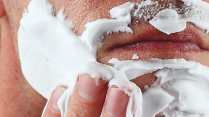 Sostanze tossiche nella schiuma da barba: 10 motivi per cui non dovresti usarla