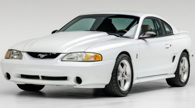 Kao nov: Prodaje se Mustang iz 1995. godine