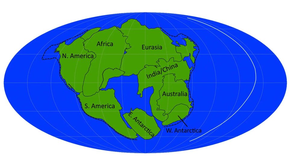 Pangea Ultima je i dalje okružena ogromnim okeanom, ali ima središnje more u sebi/Davies et al