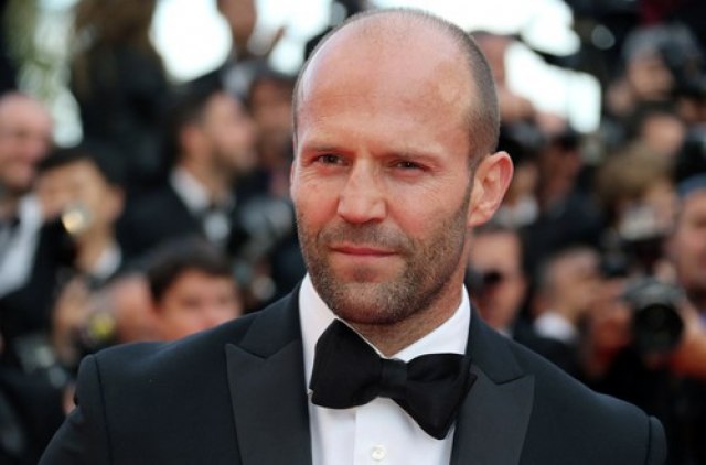 Uvek je sam izvodio sve svoje akcione scene i to ga je umalo koštalo života - životna priča Džejsona Stejtema