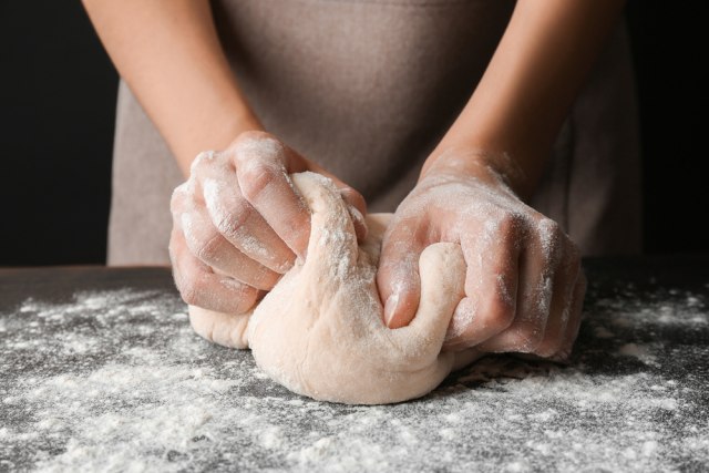 Testo kao iz pekare – profesionalci dodaju ova tri sastojka kako bi im pecivo bilo meko