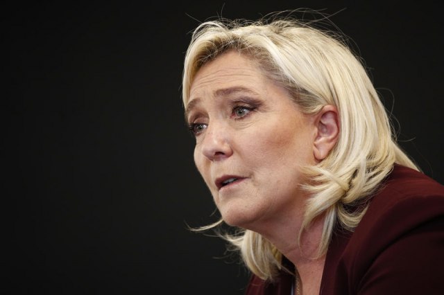 Le Pen: "Embargo EU na isporuke ruske nafte je glup"