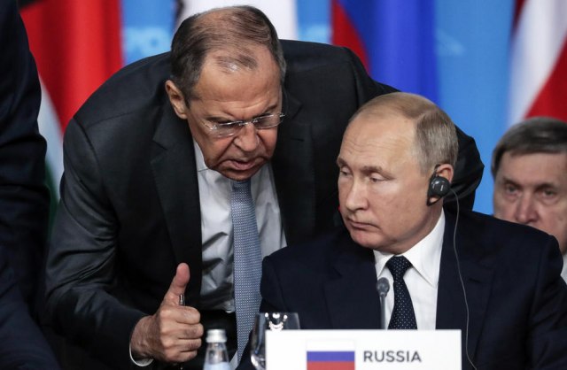 Putin izbačen iz takta? Lavrovu 