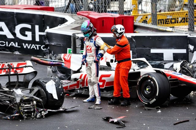 Ne osvaja bodove, "uništava" bolide – Šumaheru ugrožena budućnost u F1 - B92