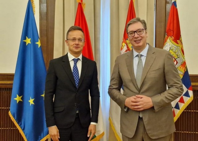 Vučić met with Szijjártó