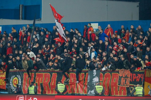 Crnogorci "provocirali" navijaèe iz BiH: "Burek sa sirom"