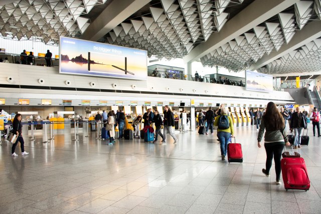 Haotično stanje na nemačkim aerodromima: Apelujemo