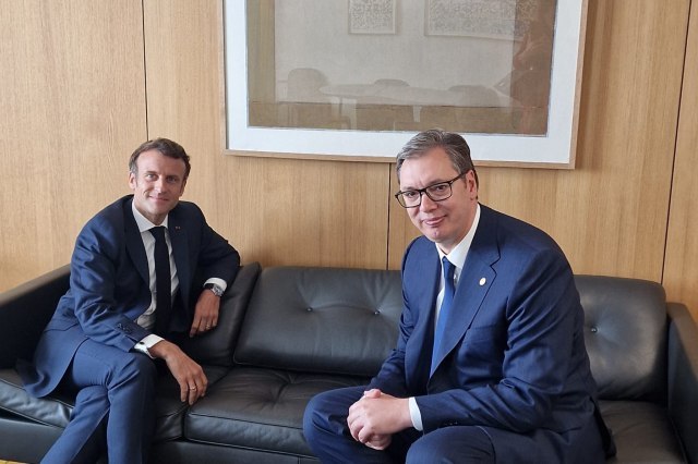 Vucic with Macron after the summit PHOTO