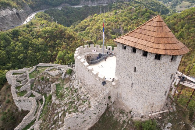 Grad na Ðetinji zauzima svoje mesto na turistièkoj mapi Srbije FOTO