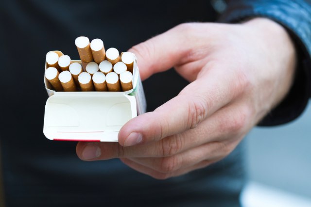 Najjeftinija paklica ide na 300 dinara, najskuplja 580: Od 1. jula poskupljuju cigarete