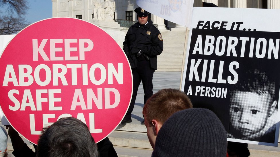 Žene, abortus, Srbija: Može li zabrana prekida trudnoće u SAD da utiče na život žena na Balkanu