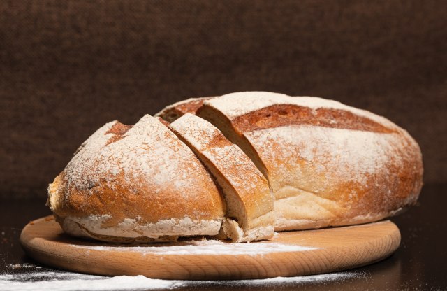 Kako da vratite svežinu starom hlebu