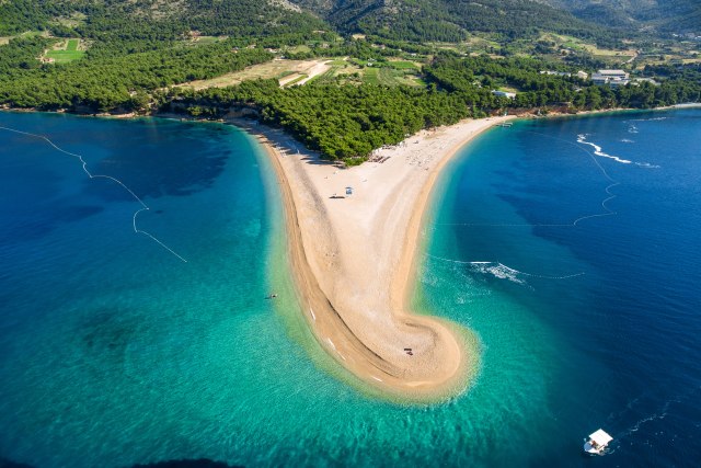 Hrvatska plaža među 50 najlepših na svetu FOTO