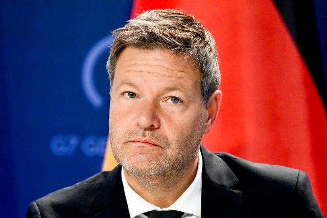 Nemci i dalje čekaju – upućena molba Kanadi: 