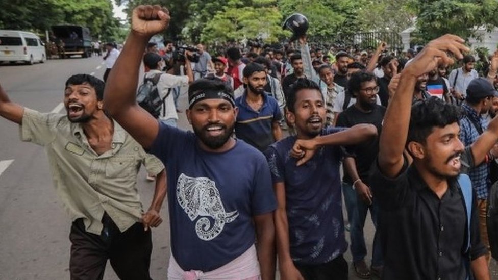 Šri Lanka i ekonomska kriza: Parlament usvojio ostavku predsednika, okonèana 20-godišnja vladavina porodice Radžapaksa