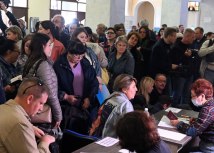 Glasanje na mestu u ruskom Rostovu na Donu/Reuters