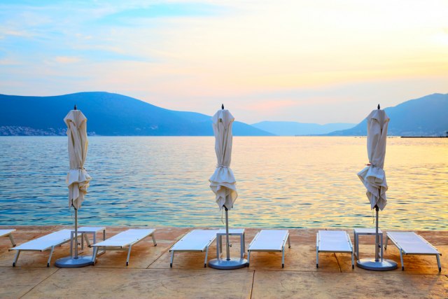 Visoke cene i mali broj turista – Crna Gora u jeku sezone puna problema, šta je razlog?