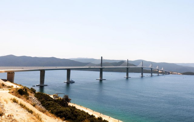 "Ovo je istorijski dan za Hrvatsku"; Sveèano otvoren Pelješki most VIDEO