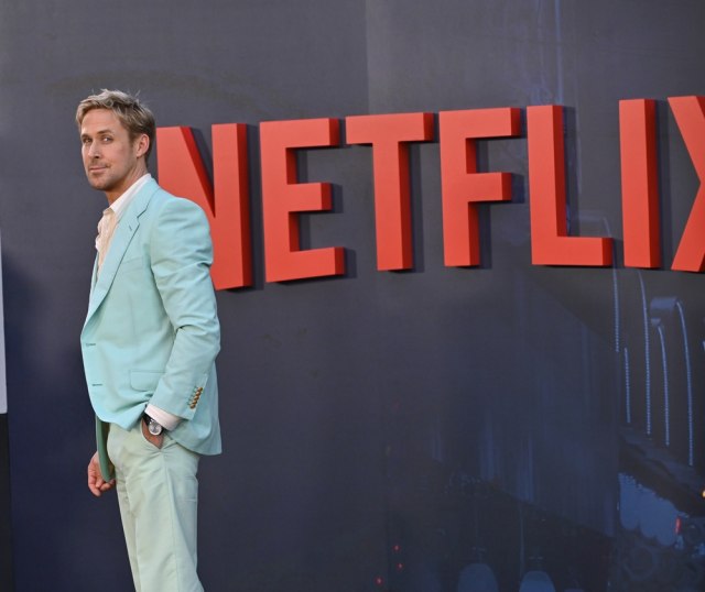 Netfliks uložio 200 miliona dolara u "Čoveka u sivom": Rajan Gosling razočarao VIDEO