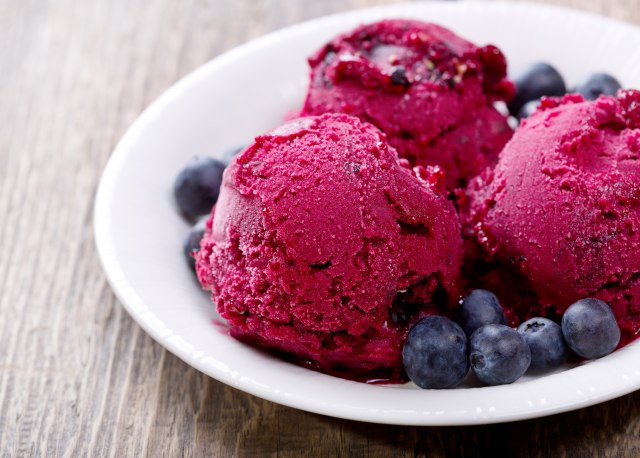 Sladoled od samo tri sastojka je vaša omiljena letnja poslastica