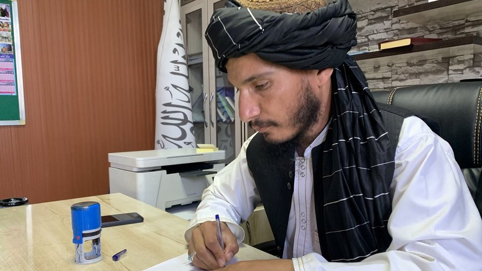 Avganistan: Bio je talibanski snajperista, sada ima kancelarijski posao