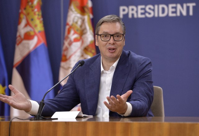 Vučić: "Neće niko, pa ni NATO"