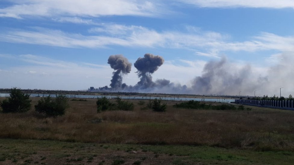 Ukrajina i Rusija: Eksplozije u ruskoj vojnoj bazi na Krimu - sabotaža, rakete ili cigarete