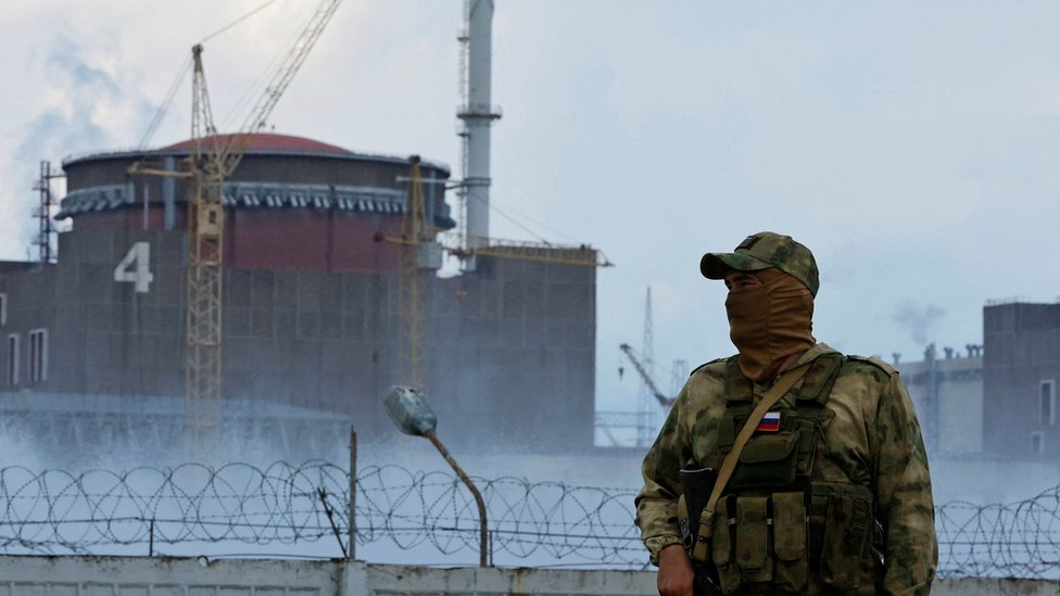 Ukrajina i Rusija: Ukrajinski radnici nuklearne elektrane tvrde da ih ruski vojnici "drže na nišanu&#x201c;