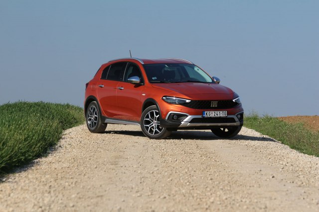 Test: Fiat Tipo Cross – viši nivo