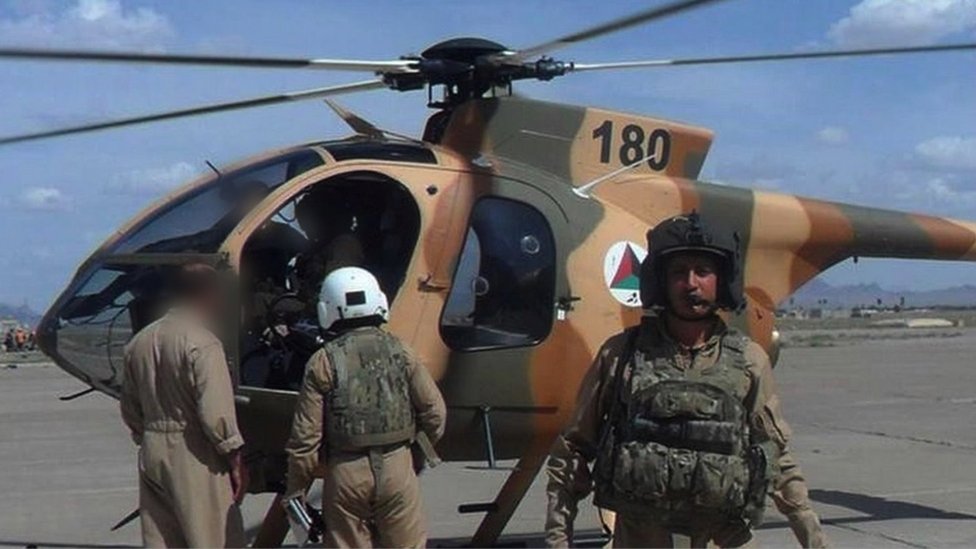 Momand se vozio razlièitim helikopterima avganistanske vojske/Mohammad Edris Momand.