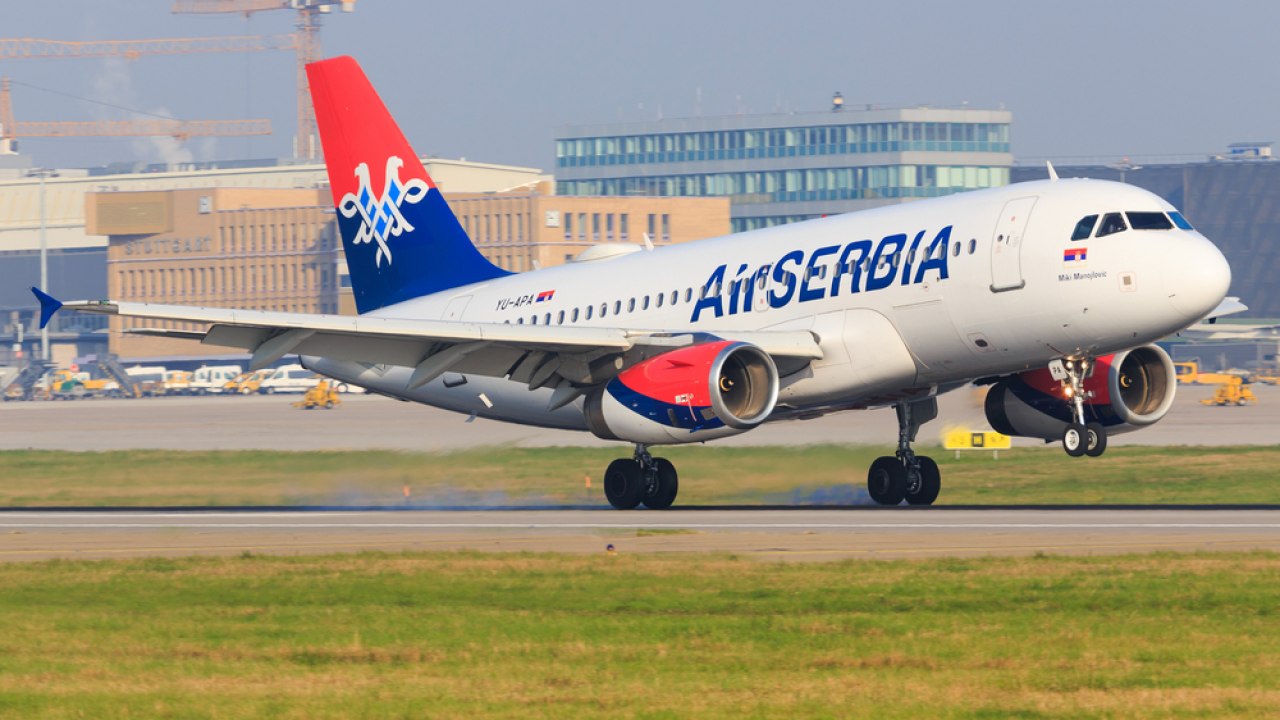 Kako Er Srbiji nije eksplodirao motor na avionu prilikom poletanja iz Tivta