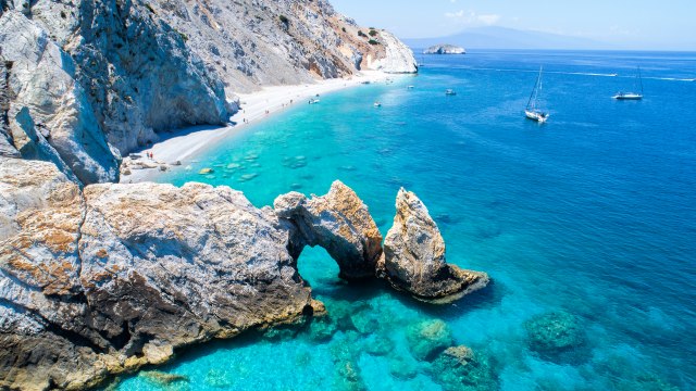 Bajkovita grčka plaža do koje možete isključivo brodom FOTO/VIDEO