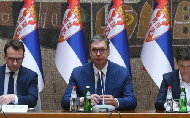 Vučić razgovarao sa predstavnicima Srba sa KiM FOTO