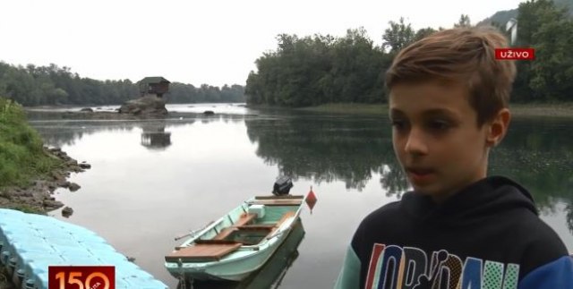 Vukašin sa osam godina čisti Drinu od smeća koje bacaju stariji od njega: Životinje u reci ne mogu da opstanu ako svako baci limenku