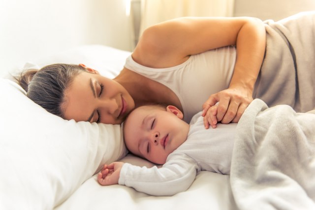 Roditelji sabotiraju san svoje bebe a da nisu ni svesni, evo kako