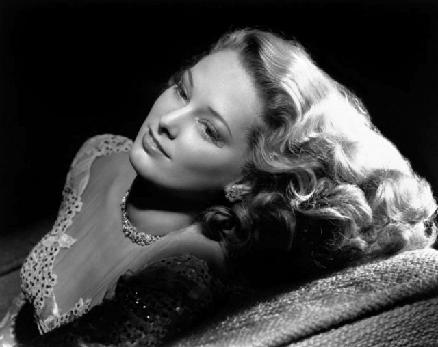 Otac ju je silovao, pa je terao da pleše, imala je pet propalih brakova, a udajom za princa postala je prva holivudska princeza