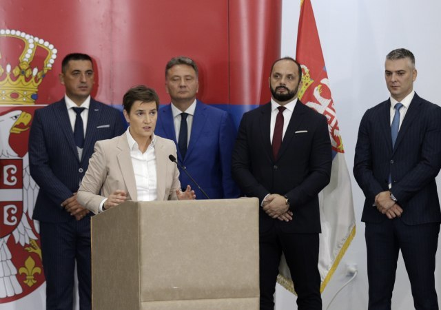 Brnabić responded to the Albanian journalist's provocation: 