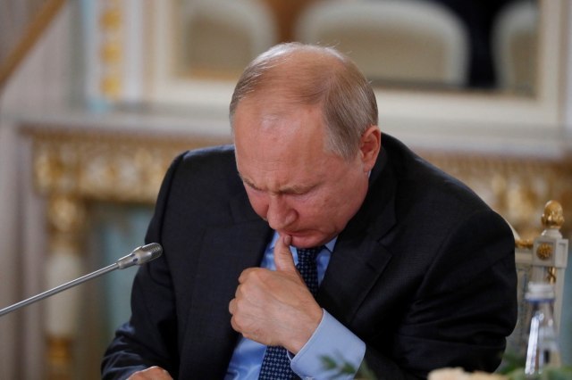 Putin, are you okay? VIDEO