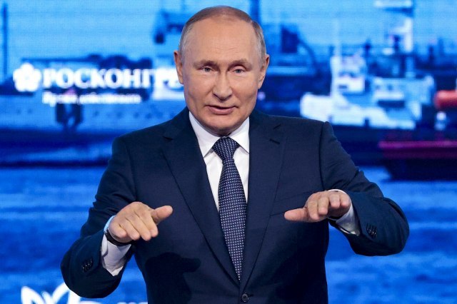 Putin: Insanity, an unprecedented disaster threatens
