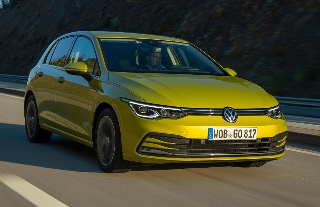 Eksplozija cena: Novi automobili poskupeli i do 44 odsto