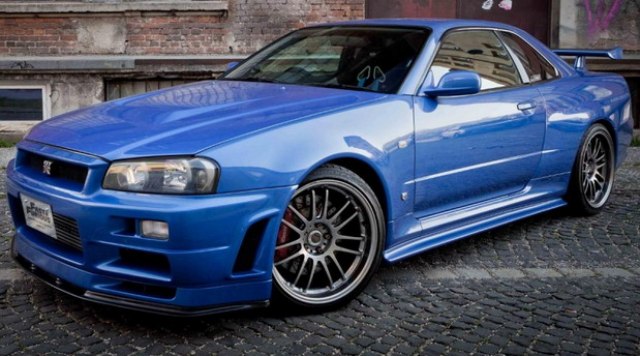Prodaje se legendarni Nissan Skyline GT-R R34