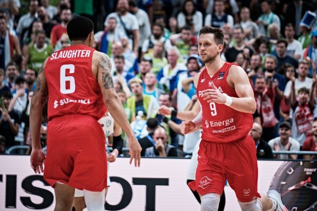 Sensational news: Poland knocks out Slovenia, sending reigning champions home