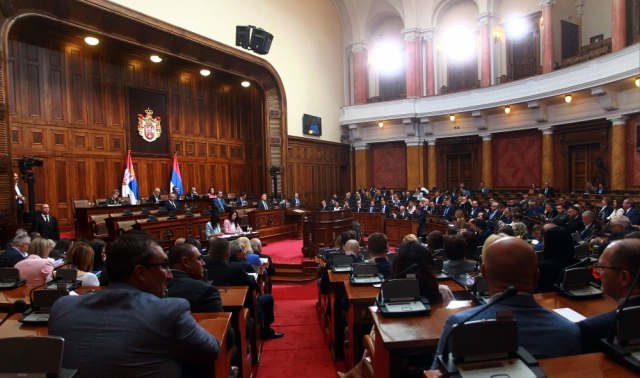 After 25 hours in session, Report on the negotiation process with Pristina adopted