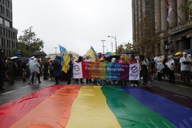 B92.net at Pride Parade: They sprinkle us with holy water; Flags of Ukraine and SFRY