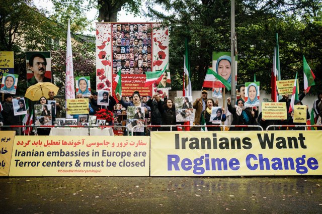 Masovni protesti u Iranu: "Smrt diktatoru" VIDEO