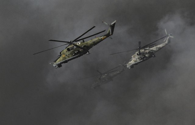 Poginulo šest vojnika u padu helikoptera