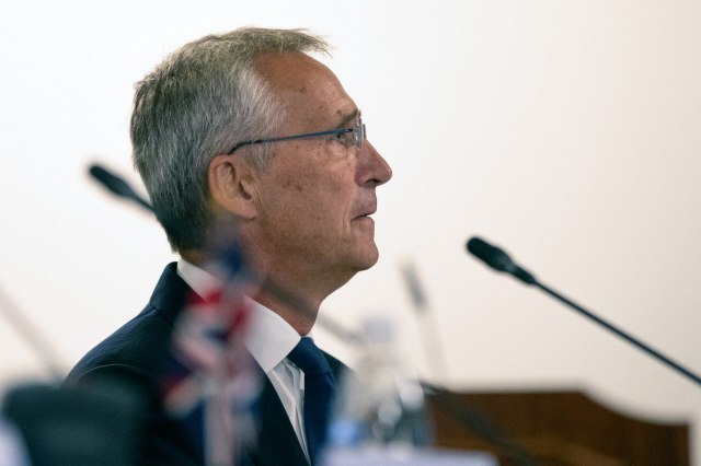 Stoltenberg plans an extraordinary address